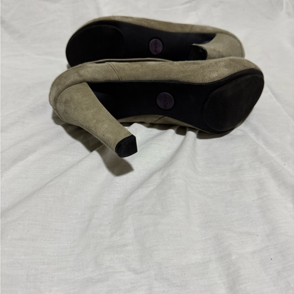Elegant Tan Suede Women's Heels - Picture 2 of 4
